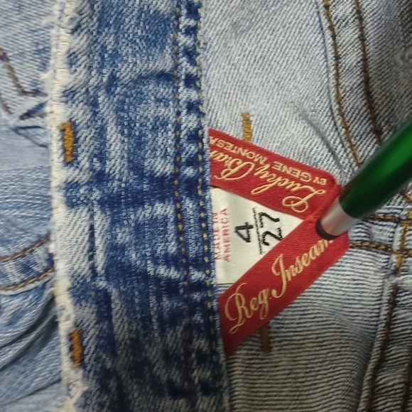 LUCKY BRAND JEANS SIZE 4/27 👖IN A BEAUTIFUL BLUE DEMIN FADED AND STRESSED - Picture 6 of 7